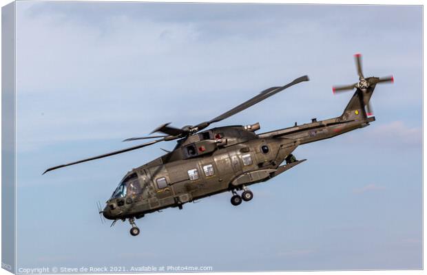 Merlin Helicopter Canvas Print by Steve de Roeck