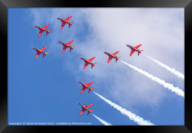 Red Arrows Display Formation Framed Print by Steve de Roeck