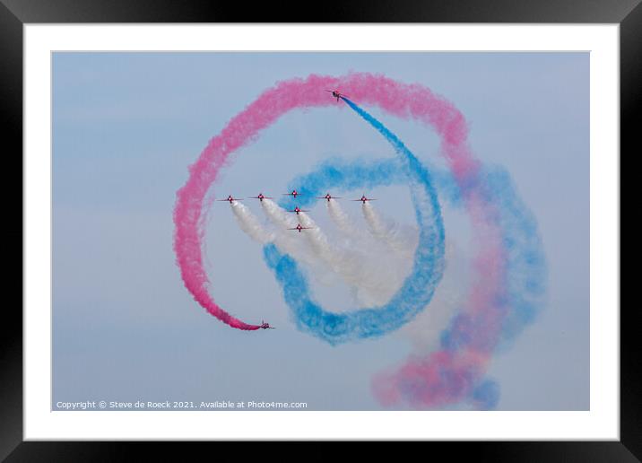Red Arrows Formation Flypast Framed Mounted Print by Steve de Roeck