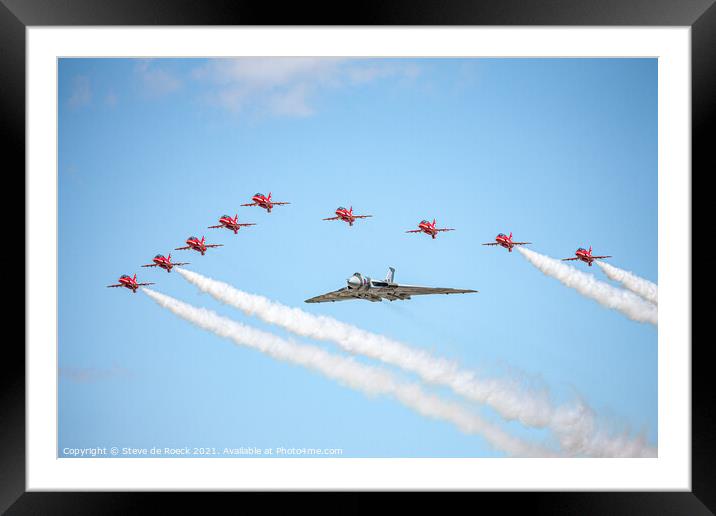 Red Arrows Escort The Avro Vulcan XH558 Framed Mounted Print by Steve de Roeck