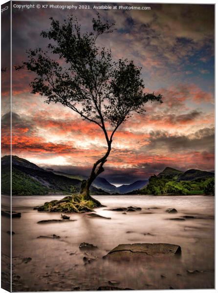 Dawn over Llyn Padarn, Llanberis, in Snowdonia Canvas Print by K7 Photography
