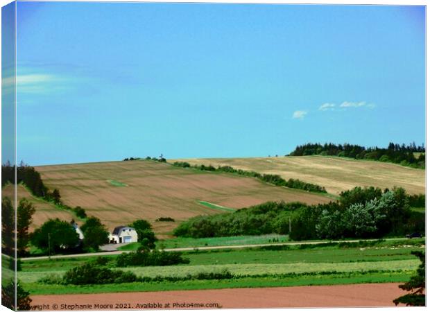 Rolling hills of Prince Edward Island Canvas Print by Stephanie Moore