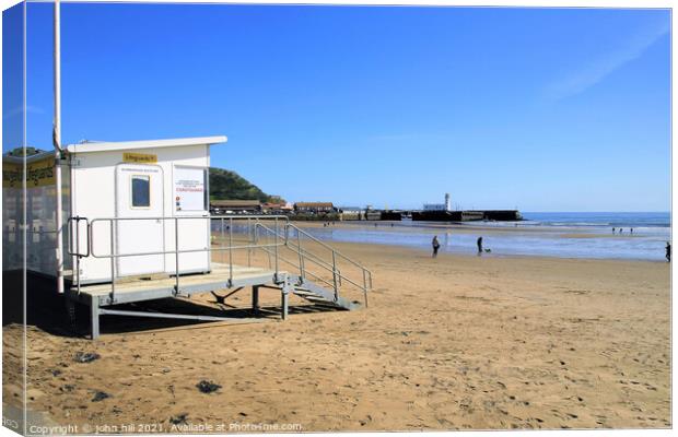 Lifeguard station at South beach in Scarborough. Canvas Print by john hill