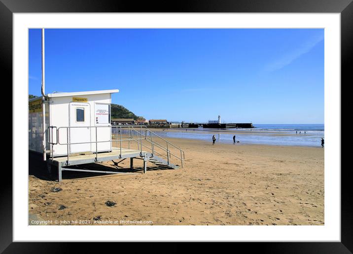 Lifeguard station at South beach in Scarborough. Framed Mounted Print by john hill