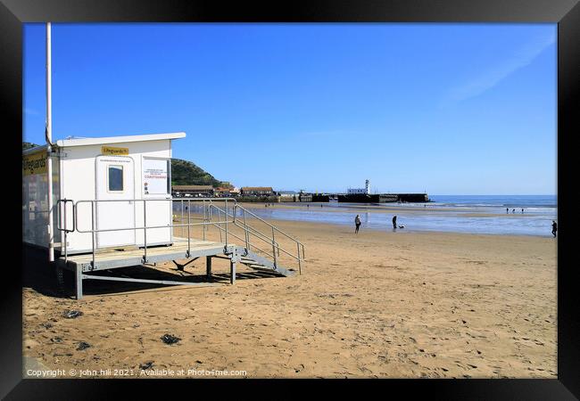 Lifeguard station at South beach in Scarborough. Framed Print by john hill
