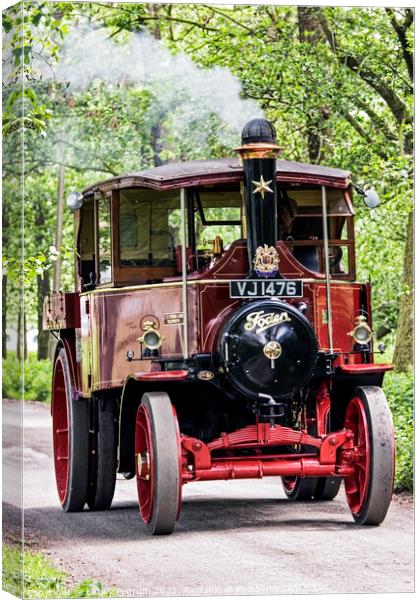 Foden Steam Tractor  Canvas Print by Lesley Pegrum
