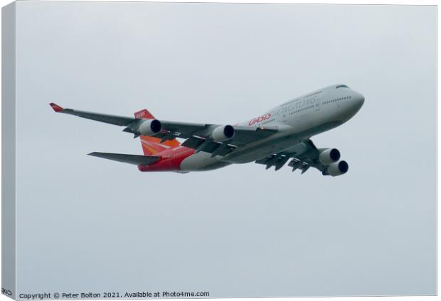 Boeing 747 passenger aircraft at Southend on Sea Airshow, 2006. Canvas Print by Peter Bolton