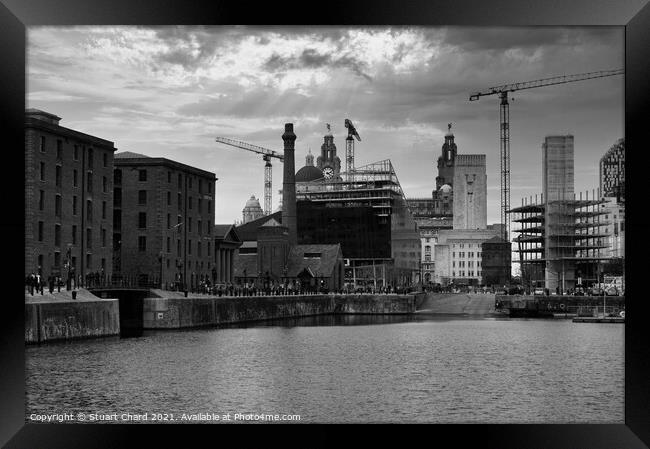 Liverpool skyline cityscape in black and white Framed Print by Stuart Chard