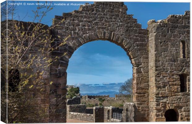 Old arch Culzean Castle Canvas Print by Kevin White