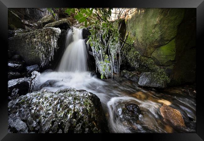 Ice Stream. Framed Print by Chris North