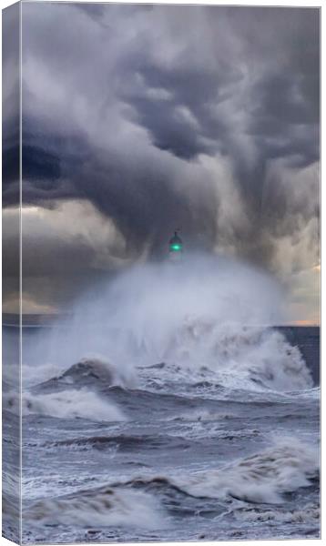 Rough Seas and Seaham Lighthouse Canvas Print by Duncan Loraine