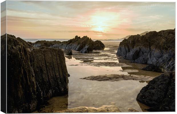 Combesgate Beach, Woolacombe Bay. Canvas Print by Dave Wilkinson North Devon Ph