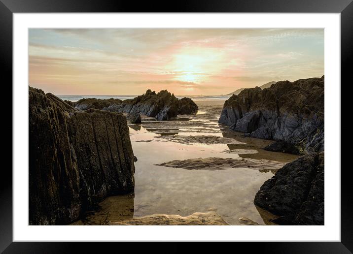Combesgate Beach, Woolacombe Bay. Framed Mounted Print by Dave Wilkinson North Devon Ph