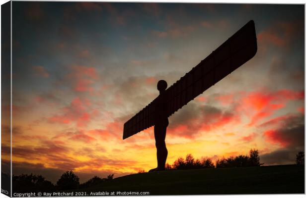 Angel of the North at Sunset  Canvas Print by Ray Pritchard
