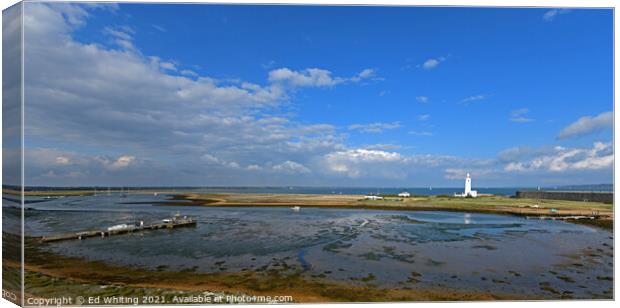 Hurst Point lighthouse Canvas Print by Ed Whiting