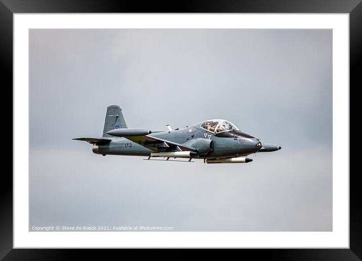BAC Strikemsater 82A Oman Air Force Framed Mounted Print by Steve de Roeck