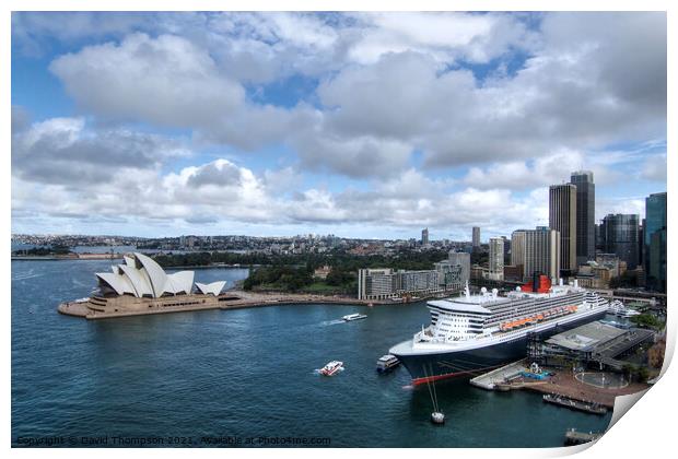 Queen Mary Sydney Harbour Print by David Thompson