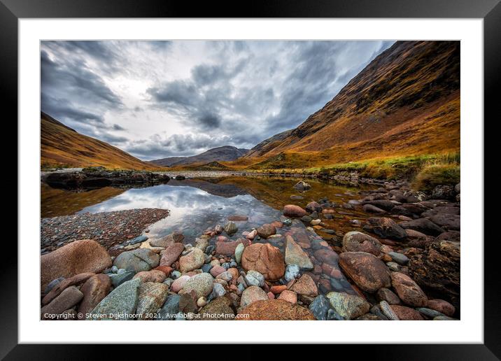 A beautifull Landscape in Scotland  Framed Mounted Print by Steven Dijkshoorn
