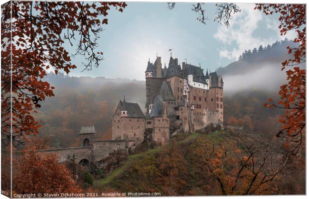 Fairy tale castle Eltz in Germany Canvas Print by Steven Dijkshoorn
