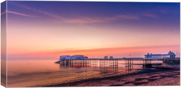 Cromer pier at sunrise Canvas Print by Bill Allsopp