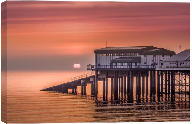 Cromer pier lifeboat station. Canvas Print by Bill Allsopp