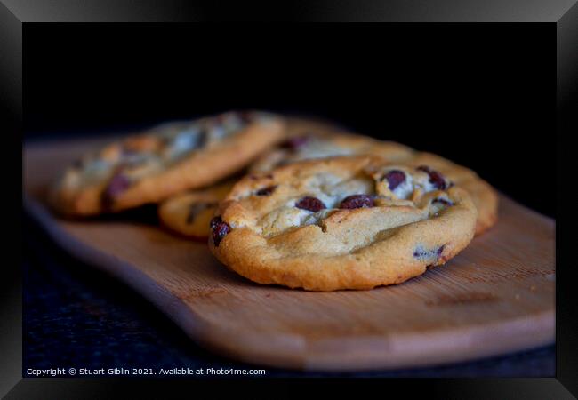 Freshly baked chocolate chip cookies Framed Print by Stuart Giblin