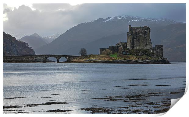 Eilean Donan Castle Print by Richard Peck