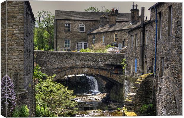 Bridge in Hawes Canvas Print by Tom Gomez