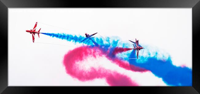 Close Call Framed Print by Peter Lennon