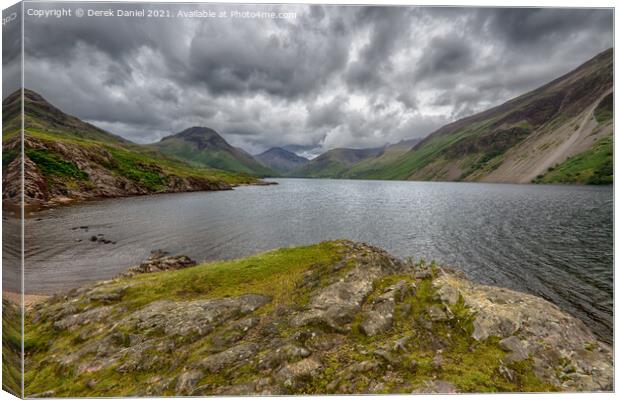 cloudy day at Wastwater in the Lake District Canvas Print by Derek Daniel