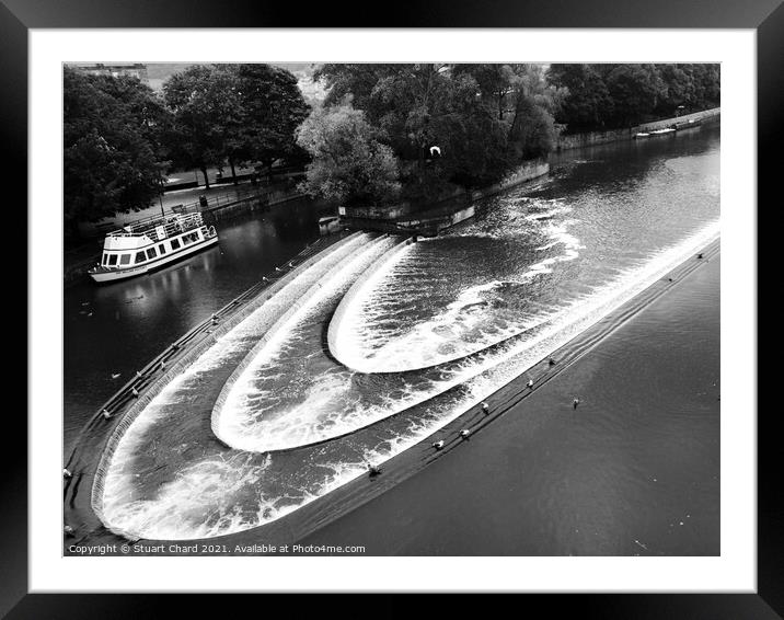 Bath Pulteney Bridge and weir  Framed Mounted Print by Travel and Pixels 