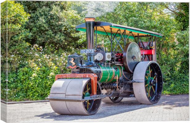 The Pendle Witch Traction Engine  Canvas Print by Roger Green