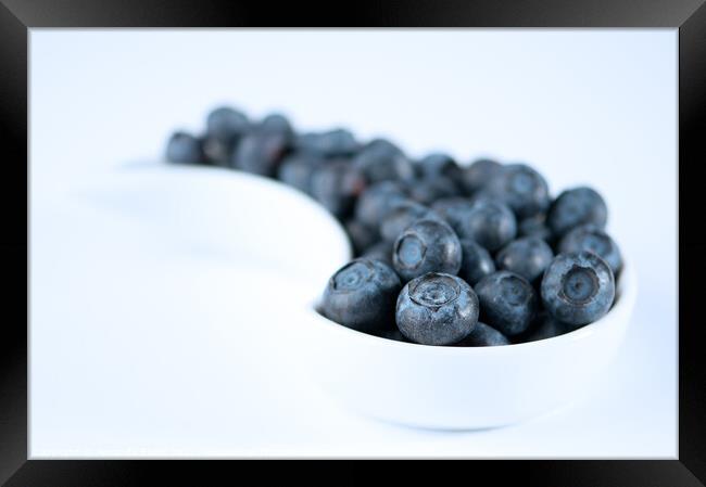 Dish Of Blueberries Framed Print by Amanda Elwell