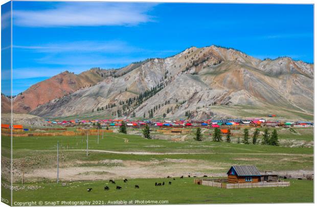 Remote Mongolian town of Altraga on a summers day Canvas Print by SnapT Photography