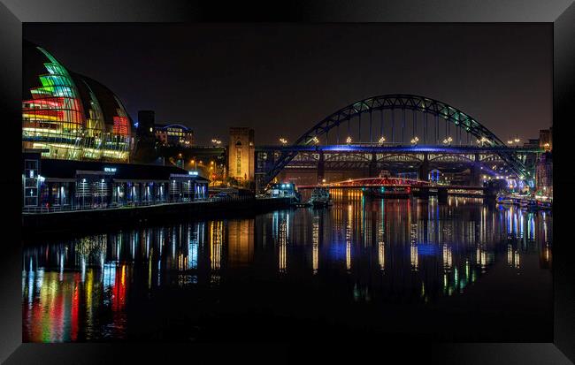 Night Tyne, Newcastle  Framed Print by Frank Farrell