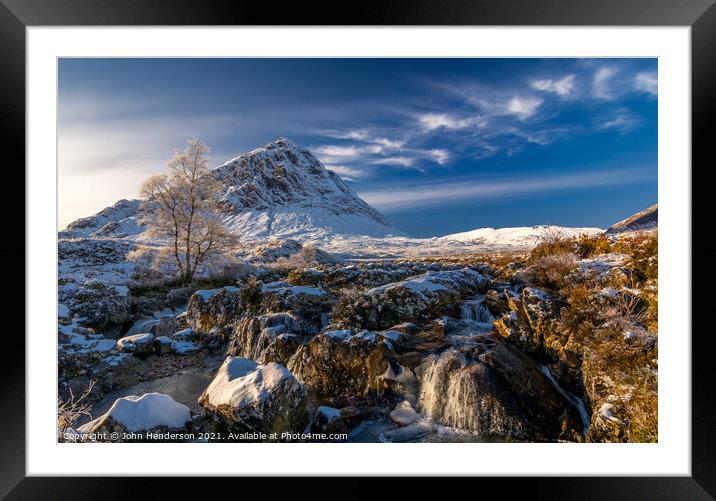 Buachaille Etive Mor classic view. Framed Mounted Print by John Henderson