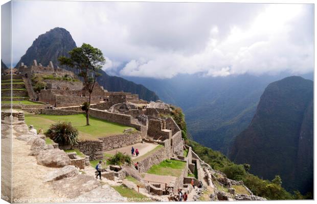 Machu Picchu Canvas Print by Simon Peake