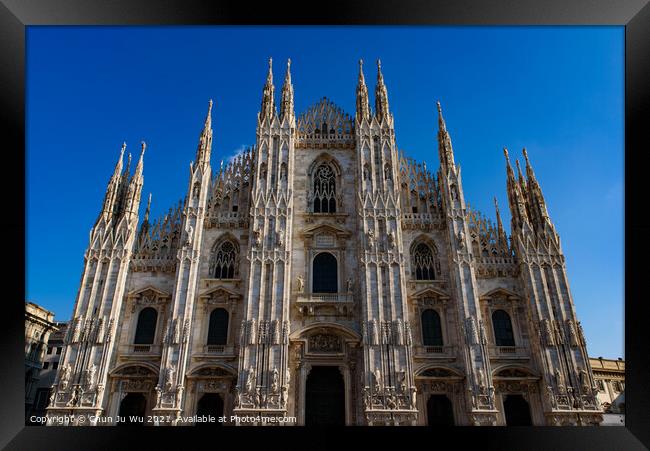 Milan Cathedral (Duomo di Milano), the cathedral church of Milan, Italy. It's the fourth largest church in the world. Framed Print by Chun Ju Wu