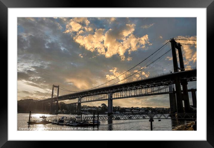 Tamar suspension bridge at sunset Framed Mounted Print by kathy white