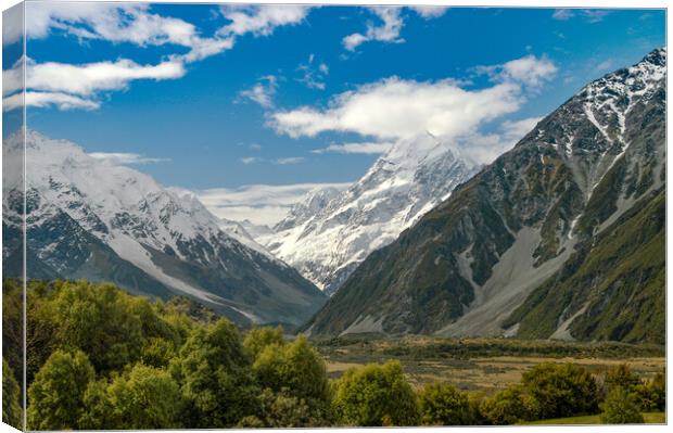 Mount Cook, New Zealand Canvas Print by Mark Llewellyn