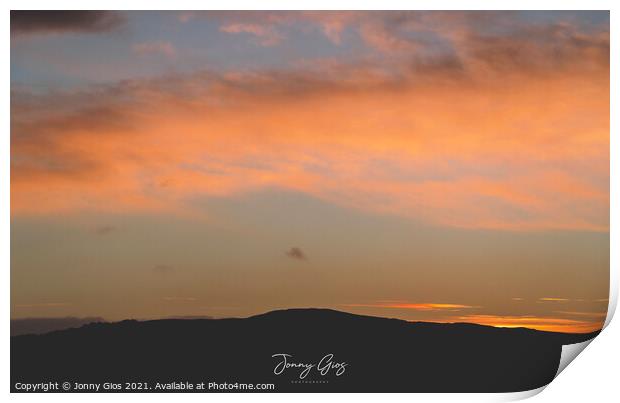 Sunrise over Benson Knott  Print by Jonny Gios
