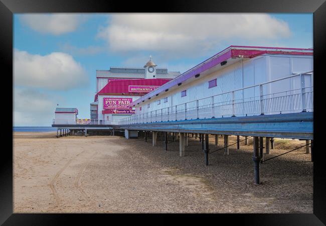 great yarmouth britannia pier  Framed Print by Kevin Snelling