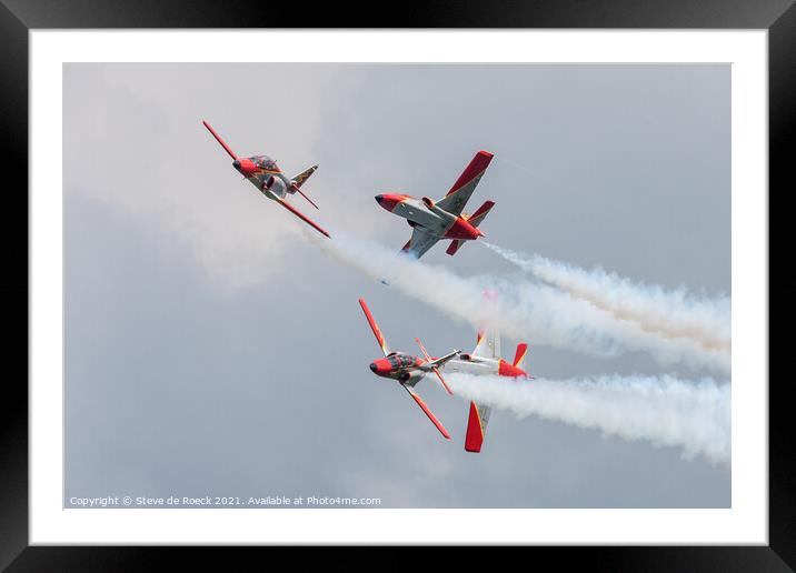 Patrulla Aguila Formation Aerobatics Team Break Framed Mounted Print by Steve de Roeck