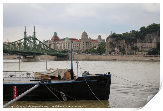 A view across the Danube to Liberty Bridge and Gellert in Budapest Print by SnapT Photography