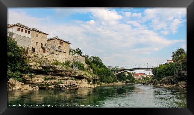 The green Neretva River underneath the old bridge in Mostar, Bosnia Framed Print by SnapT Photography