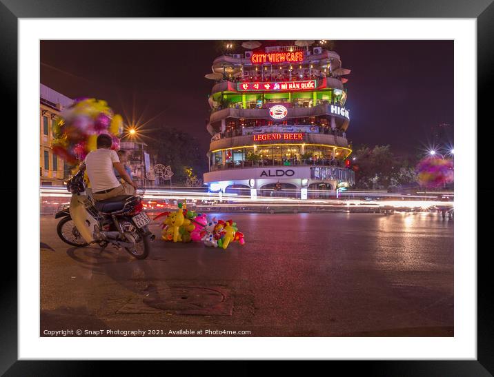 Long exposure of a balloon sellar at Dong Kinh Nghia Thuc Square, Hanoi Framed Mounted Print by SnapT Photography