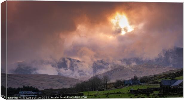 Low cloud over Snowdon Canvas Print by Lee Sutton