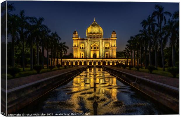 Safdarjung Reflections Canvas Print by Peter Walmsley
