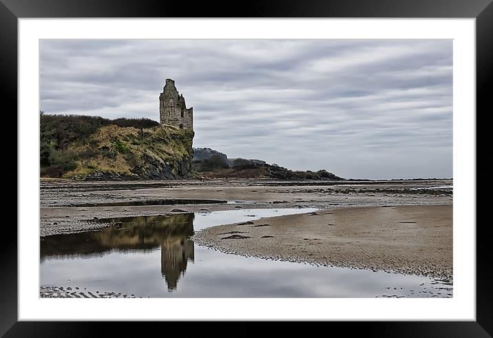 Greenan Castle Framed Mounted Print by Sam Smith