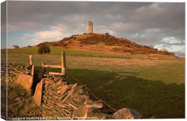 Castle Hill. Canvas Print by Martin Appleby